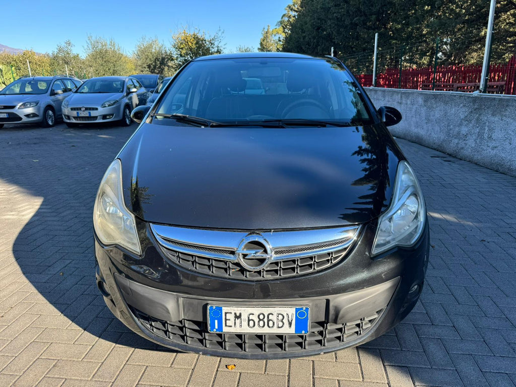Opel Corsa 1.2 benzina/gpl