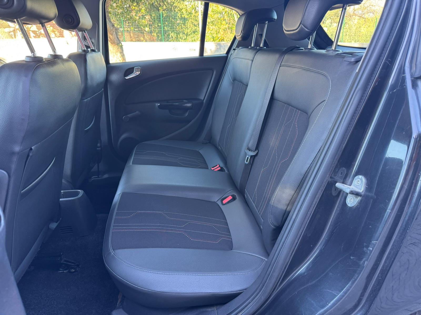 Opel Corsa 1.2 benzina/gpl