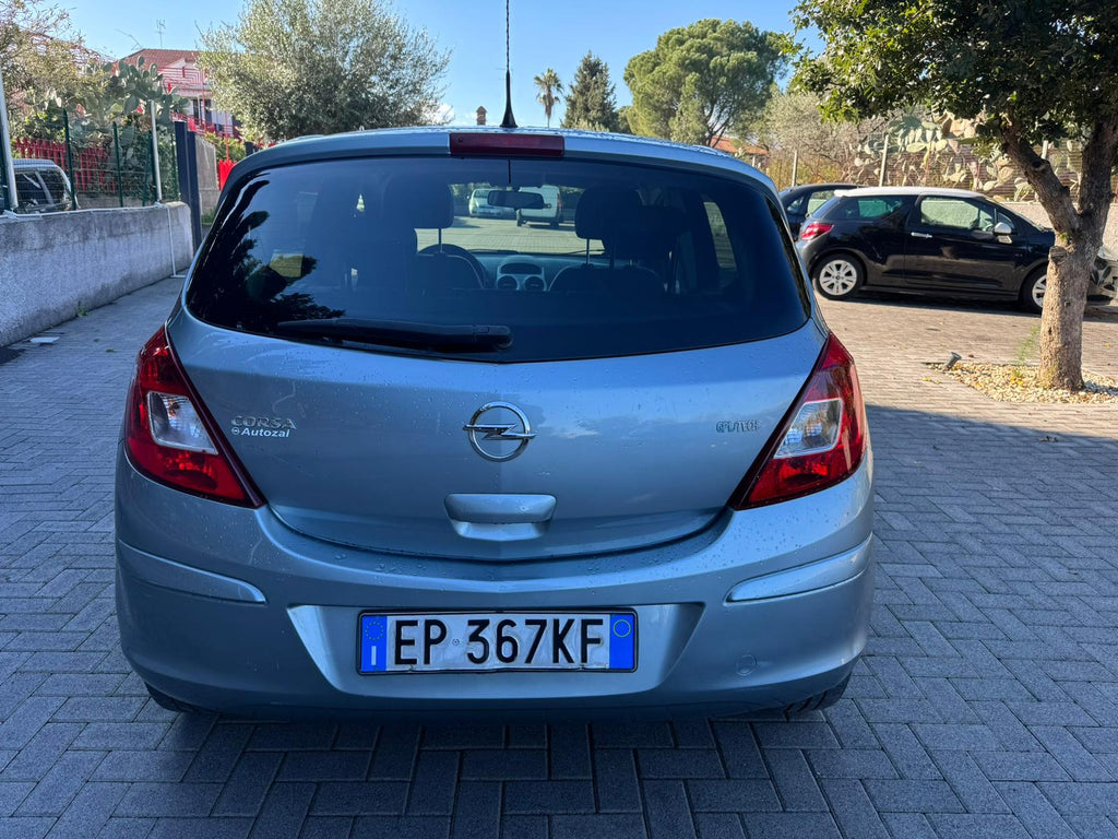 Opel Corsa 1.2 benzina/gpl