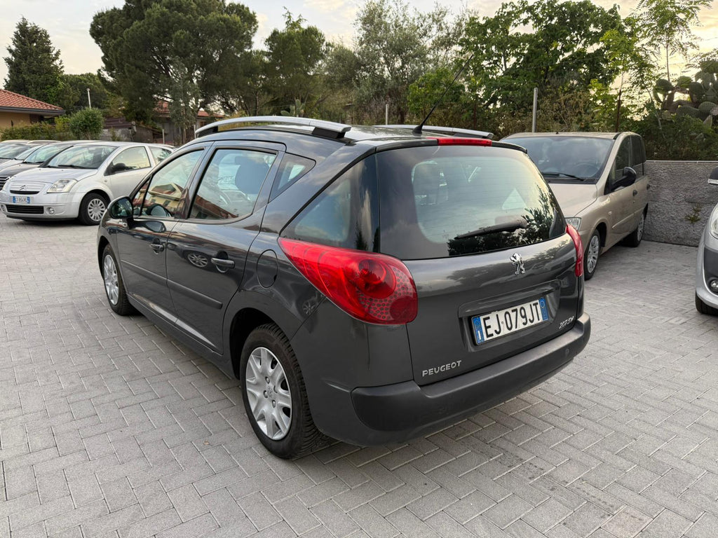 Peugeot 207 SW 1.4 benzina