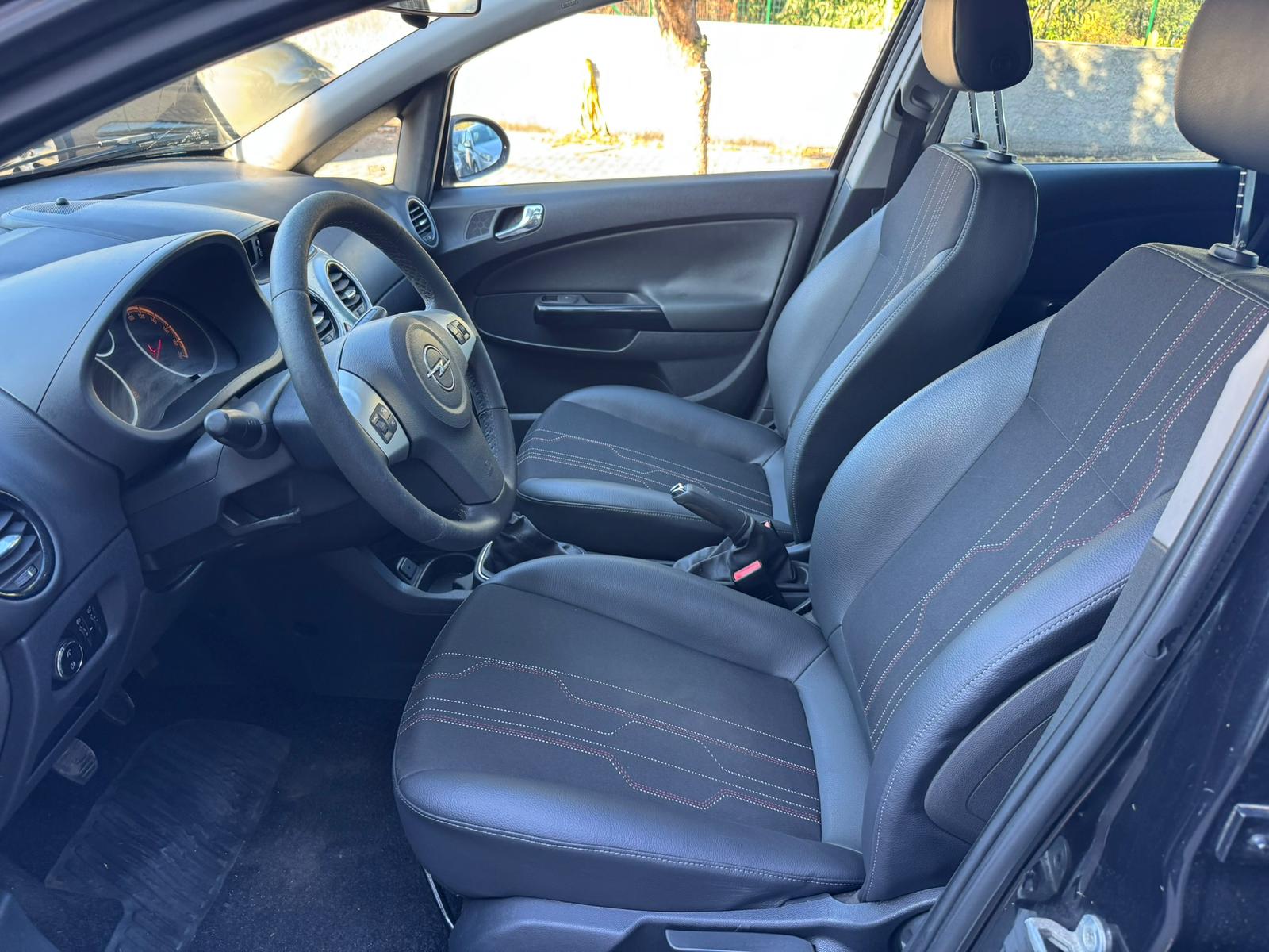 Opel Corsa 1.2 benzina/gpl